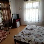 Popov Πανσιόν